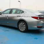 Lexus ES300H - GCC – 2.5L 2023 – Hybrid 4 cylinder - Thumbnail 6