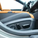 Lexus ES300H - GCC – 2.5L 2023 – Hybrid 4 cylinder - Thumbnail 17