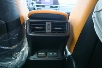 Lexus ES300H - GCC – 2.5L 2023 – Hybrid 4 cylinder
