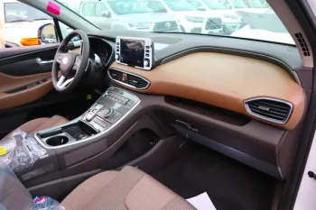 Hyundai Santafe - 2023 - 3.5L - 6 cylinder - full option