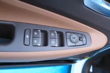 Hyundai Santafe - 2023 - 3.5L - 6 cylinder - full option