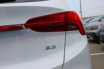 Hyundai Santafe - 2023 - 3.5L - 6 cylinder - full option