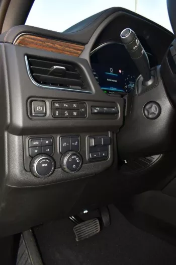 2022 MODEL CHEVROLET SUBURBAN HIGH COUNTRY 6.2L 4X4 AUTOMATIC