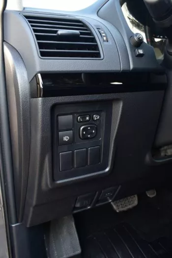2022 MODEL TOYOTA LAND CRUISER PRADO TX-L 2.8L DIESEL 7 SEAT AUTOMATIC TRANSMISSION