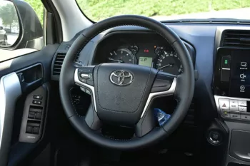 2022 MODEL TOYOTA LAND CRUISER PRADO TX-L 2.8L DIESEL 7 SEAT AUTOMATIC TRANSMISSION