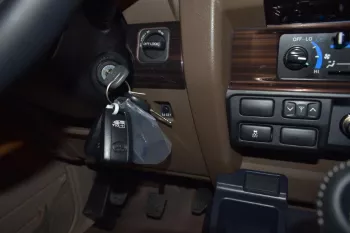 2022 MODEL TOYOTA LAND CRUISER 79 DOUBLE CAB PICKUP V8 4.5L TURBO DIESEL 4WD MANUAL TRANSMISSION – 70th ANNIVERSARY EDITION