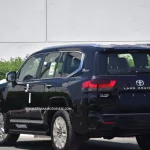 2022 MODEL TOYOTA LAND CRUISER 300 VXR+ 3.3L V6 DIESEL TWIN TURBO AUTOMATIC TRANSMISSION - Thumbnail 3