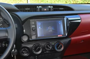 2022 MODEL TOYOTA HILUX DOUBLE CAB DLX-G 2.4L DIESEL 4WD MANUAL TRANSMISSION