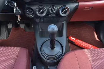 2022 MODEL TOYOTA HILUX DOUBLE CAB DLX-G 2.4L DIESEL 4WD MANUAL TRANSMISSION