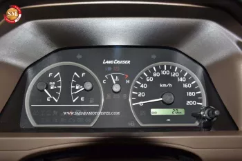 2023 MODEL TOYOTA LAND CRUISER 79 SINGLE CAB PICKUP V8 4.5L DIESEL MANUAL TRANSMISSION