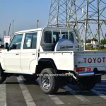 2023 MODEL TOYOTA LAND CRUISER 79 DOUBLE CAB PICKUP LX V8 4.5L TURBO DIESEL 4WD MANUAL TRANSMISSION - Thumbnail 4