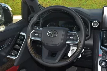 New TOYOTA LAND CRUISER 2022 300 VXR V6 3.3L TWIN TURBO 10 SPEED AUTOMATIC | CAR FOR EXPORT