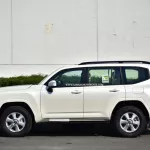 2023 MODEL TOYOTA LAND CRUISER 300 EXR V6 4.0L PETROL AUTOMATIC TRANSMISSION - Thumbnail 3