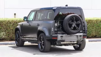 Defender V8 Ltd Edition Black Matt Inside Black 2023