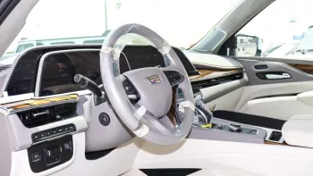 Cadillac Escalade 600 Sport Platinum Black Inside Beige 2022