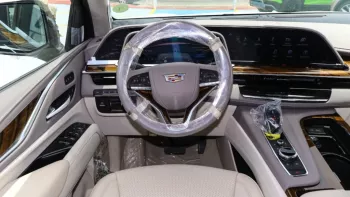 Cadillac Escalade 600 Sport Platinum Black Inside Beige 2022