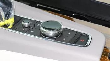 Cadillac Escalade 600 Sport Platinum Black Inside Beige 2022