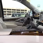 Cadillac Escalade 600 Sport Platinum Black Inside Beige 2022 - Thumbnail 18