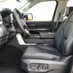 Tundra 2WD Limited Blue Inside Black 2022 - Thumbnail 12