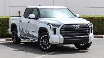 Tundra 2WD Limited White Inside Grey 2022