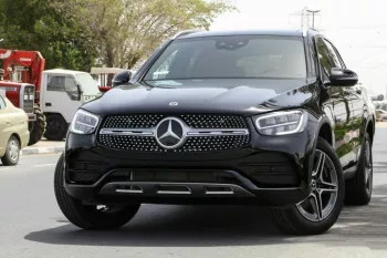 Mercedes GLC 300 Black Inside Red 2022