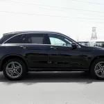 Mercedes GLC 300 Black Inside Red 2022 - Thumbnail 5