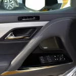 Lexus LX 600 f sport v6 2022 3.5L 4WD - Thumbnail 7