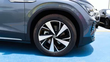 volkswagen Id 6 X Pro Outside Gray Inside White 2022 .