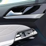 volkswagen Id 6 X Pro Outside Gray Inside White 2022 . - Thumbnail 10