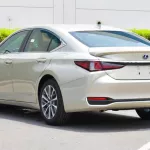 Lexus ES300h Hybrid Outside Titanium Inside Tan 2022. - Thumbnail 4