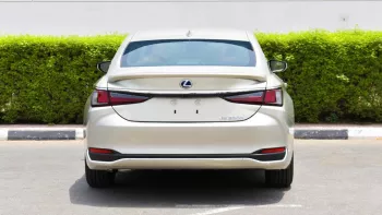 Lexus ES300h Hybrid Outside Titanium Inside Tan 2022.