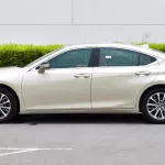 Lexus ES300h Hybrid Outside Titanium Inside Tan 2022. - Thumbnail 8