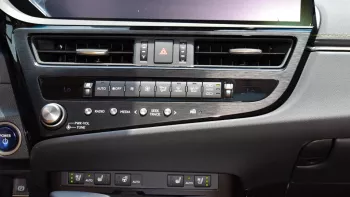 Lexus ES300h Hybrid Outside Titanium Inside Tan 2022.