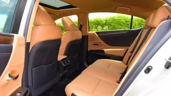 Lexus ES300h Hybrid Outside Titanium Inside Tan 2022.