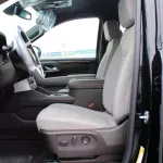 GMC Yukon SLE 2WD GCC Outside Black Inside Beige 2022. - Thumbnail 8
