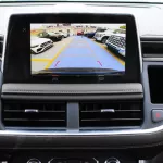 GMC Yukon SLE 2WD GCC Outside Black Inside Beige 2022. - Thumbnail 17