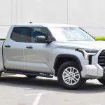 New Tundra 2WD SR5 Crew Max Outside Silver Inside Black 2022. - Thumbnail 1