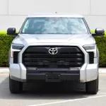New Tundra 2WD SR5 Crew Max Outside Silver Inside Black 2022. - Thumbnail 2