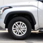 New Tundra 2WD SR5 Crew Max Outside Silver Inside Black 2022. - Thumbnail 6
