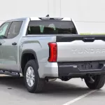 New Tundra 2WD SR5 Crew Max Outside Silver Inside Black 2022. - Thumbnail 10