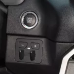 New Tundra 2WD SR5 Crew Max Outside Silver Inside Black 2022. - Thumbnail 18