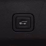 GMC YUKON DENAIL GCC OUTSIDE WHITE AND INSIDE BROWN MODEL 2022. - Thumbnail 26