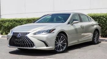 LEXUS ES300 HYBRID LUXURY COLOR OUTSIDE TITANIUM INSIDE BROWN MODEL 2023.
