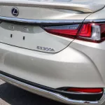 LEXUS ES300 HYBRID LUXURY COLOR OUTSIDE TITANIUM INSIDE BROWN MODEL 2023. - Thumbnail 10