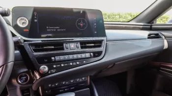 LEXUS ES300 HYBRID LUXURY COLOR OUTSIDE TITANIUM INSIDE BROWN MODEL 2023.