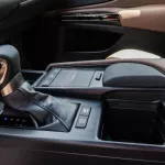 LEXUS ES300 HYBRID LUXURY COLOR OUTSIDE TITANIUM INSIDE BROWN MODEL 2023. - Thumbnail 19