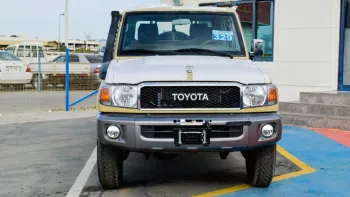 Toyota Land Cruiser Pick Up 4.0L Double Cab