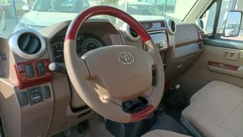 Toyota Land Cruiser - 4.0Ltr - PETROL - 2021 model - red LX V6 ,4/4, Winch ,Difflock, Power window , center lock , wood interior ,ABS, Dual Air