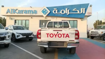 toyota hilux 2.4ltr 4x4 GLX GLX S SRS*Full option* M/T *Reverse camera*Dual A/C*Automatic climat