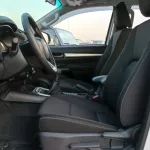 toyota hilux 2.4ltr 4x4 GLX GLX S SRS*Full option* M/T *Reverse camera*Dual A/C*Automatic climat - Thumbnail 12